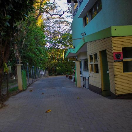 Equator Hotel Arusha Luaran gambar