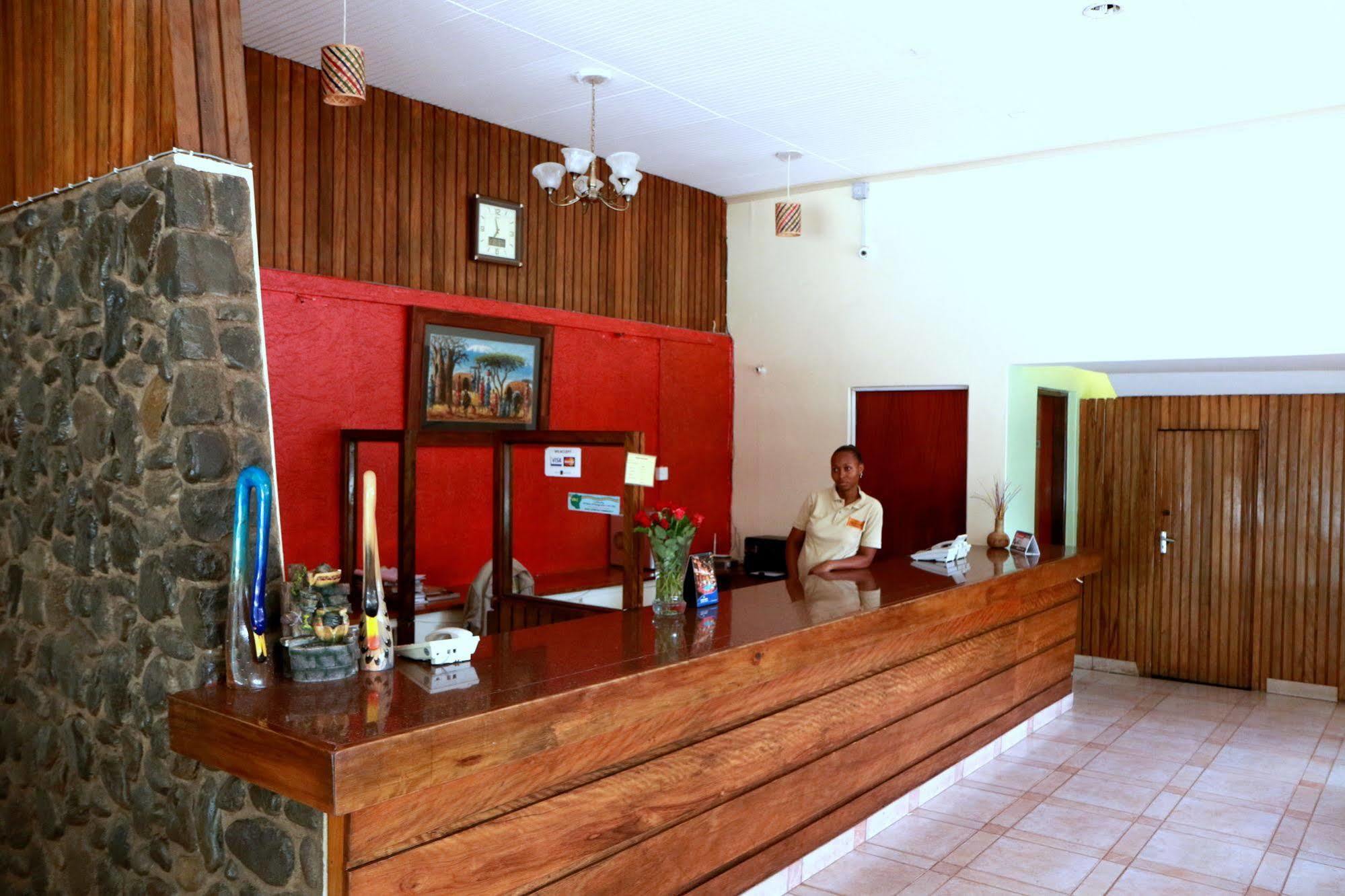 Equator Hotel Arusha Luaran gambar