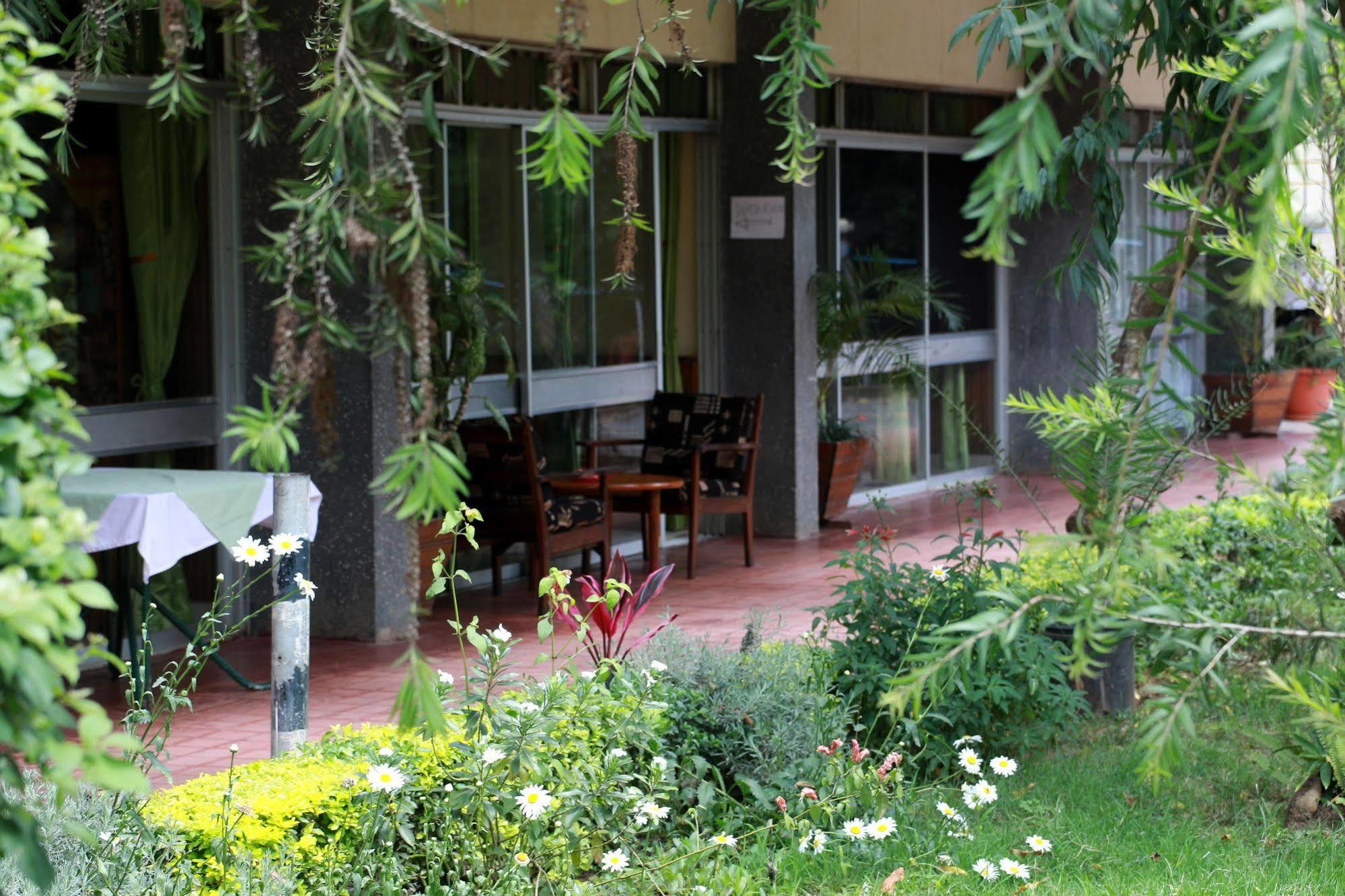Equator Hotel Arusha Luaran gambar